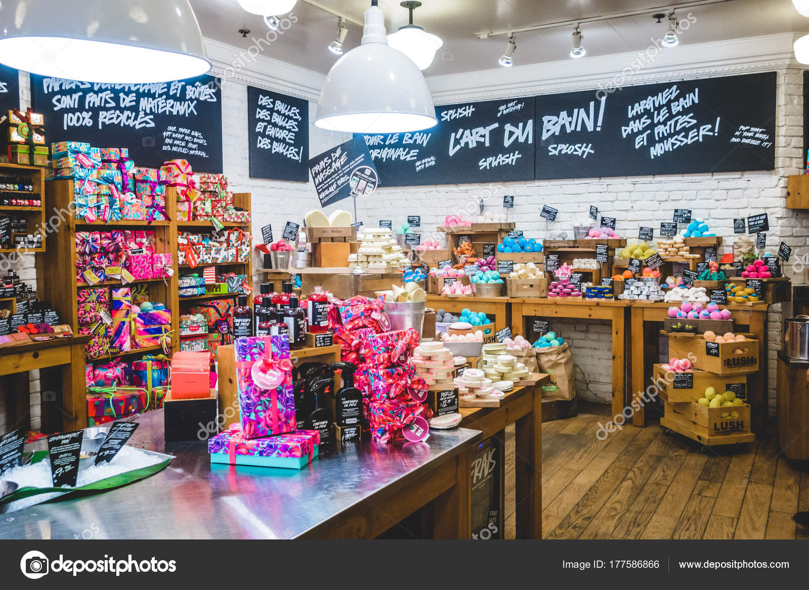 Montreal Canada November 2017 Lush Shop Montreal Denis Street Wide