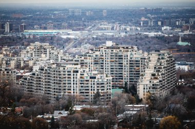 Montreal, Kanada - 30 Kasım 2017: Mount Royal Sancuaire Sud adlı Outremont büyük daire complexe.