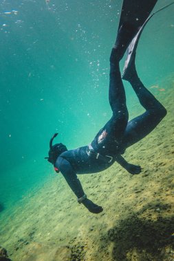 Bonaventure, Kanada - 19 Temmuz 2017: Hiself Freediver icar gitmek güçlü geçerli ile Bonaventure Nehri'nin