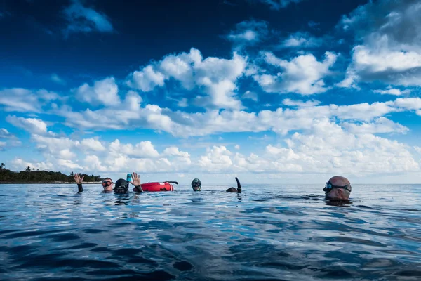 San Andres Isla Colombia Circa Marzo 2017 Freedivers Surface Preparándose — Foto de Stock