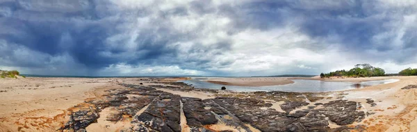 Kayalık sahil Panoraması