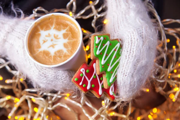 Kahve ve el mittens Noel kurabiyeleri