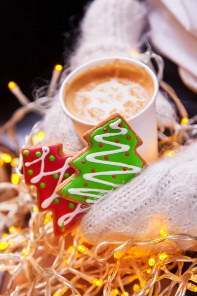 Kahve ve el mittens Noel kurabiyeleri