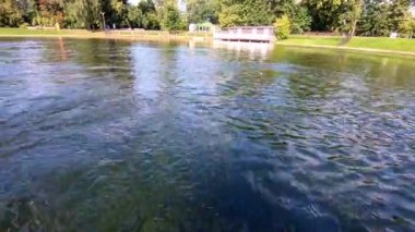 VDNH Moskova Gölü. Tekneyle git.