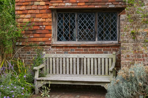 Window in tiled wall, Sussex, England — Stock Photo, Image