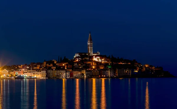 Rovinj Chorwacja Niebieskiej Godzinie — Zdjęcie stockowe