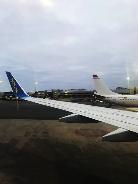 飛行機の窓からの眺め ボーイング スウェーデン — ストック写真
