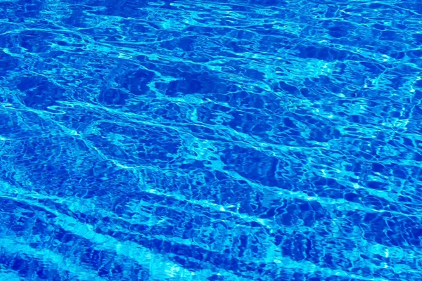 Streszczenie tekstura genialny wody niebieski kolor — Zdjęcie stockowe