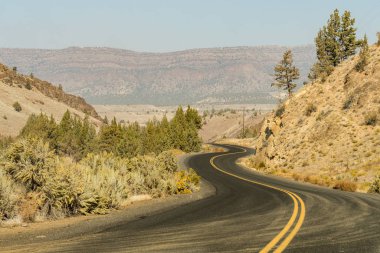 Wheeler County, Painted Hills 'e giriş yolu