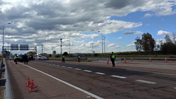 Border control between Spain and Portugal becuase of the COVID19. — Stock Video