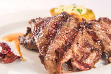 İber domuz tüyü fileto ve fırında patates