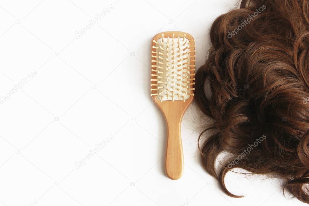 plumbing brown hair brunette wig and wooden massage a comb