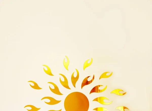 Applikation Runde Sonne Mit Gelben Und Rosa Strahlen — Stockfoto