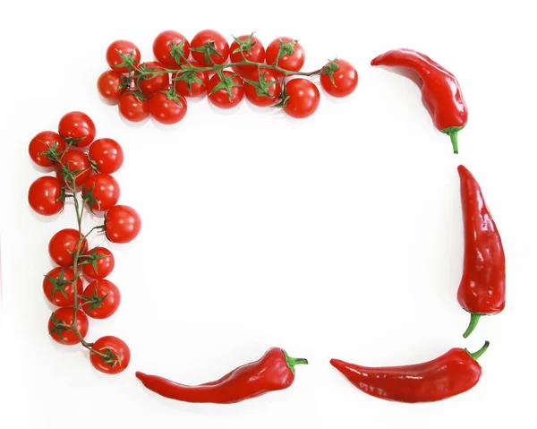Runko Luonnon Tuoreita Vihanneksia Punainen Paprika Tomaatit Valkoisella Pohjalla — kuvapankkivalokuva