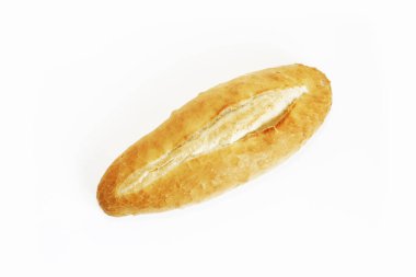 Beyaz arka planda taze maya ekmeği