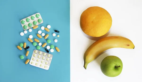 Medicamentos Tabletas Frutas Naranja Pomelo Manzana Banano —  Fotos de Stock