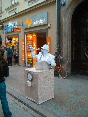 Krakow, Polonya - 10 Ekim 2011: Güzel Sanatlar Sanatçısı - Mim in t