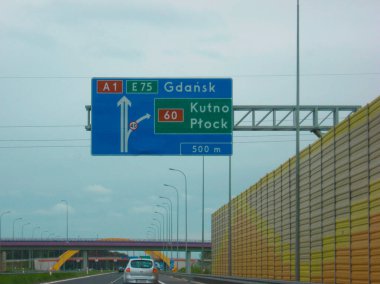 Autostrada Bursztynowa, Polonya - 02 Mayıs 2014: yol işareti