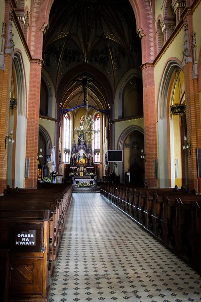 Tarnow, Polônia - 01 de maio de 2014: Igreja da Sagrada Família — Fotografia de Stock