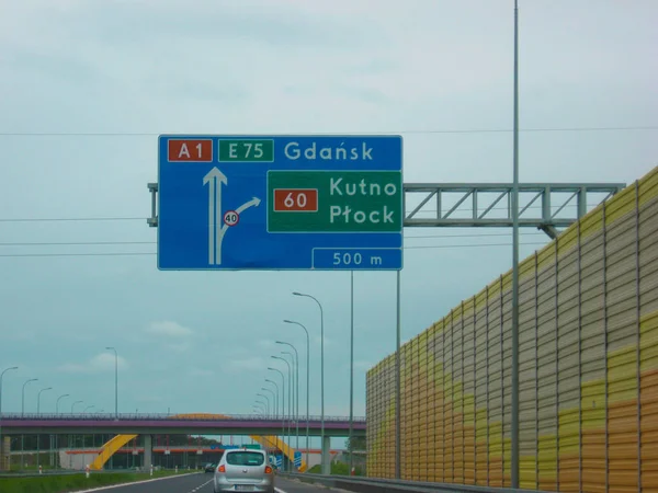 Autostrada Bursztynowa, Polónia - 02 de Maio de 2014: sinalização rodoviária indicar — Fotografia de Stock