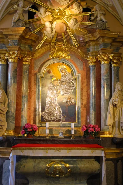 Czestochowa Polônia Maio 2014 Santuário Mosteiro Jasna Gora Vista Interior — Fotografia de Stock