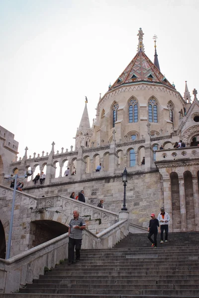 Budapest Hungría Octubre 2014 Vista Las Escaleras Con Gente Frente —  Fotos de Stock