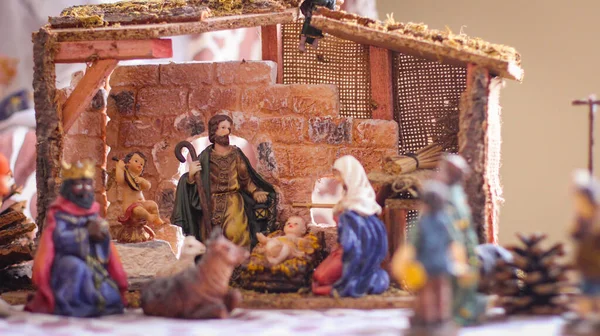 Świąteczny Temat Figurki Świętej Rodziny Wspaniała Sceneria Święta Bożego Narodzenia — Zdjęcie stockowe