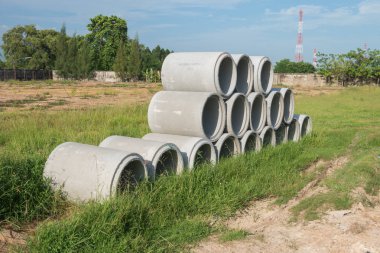 yığın beton borular.