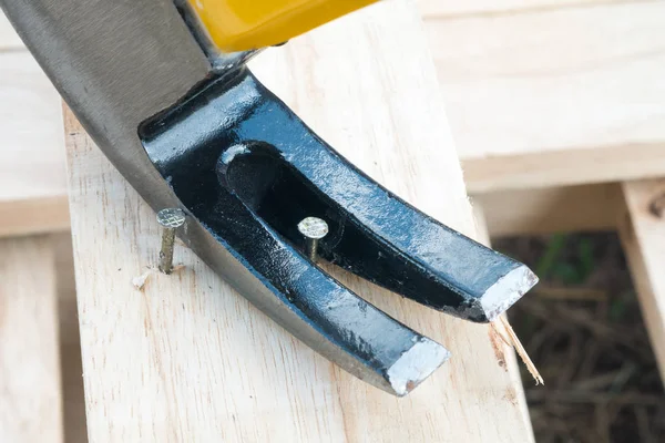 çekiç ve çivi Wood.