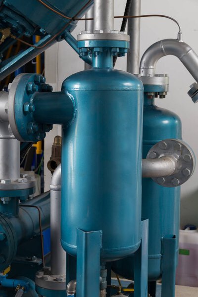 Большой компрессор воздуха
.