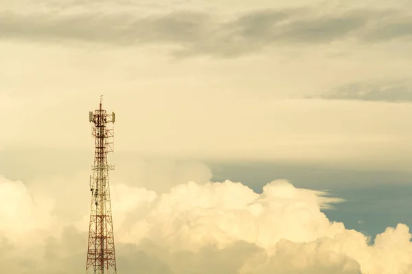 Nubes azules y cielo . — Foto de Stock