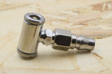 Baðlantý birimi. Hava bağlantı konektörü.