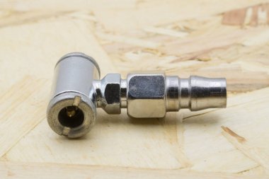 Baðlantý birimi. Hava bağlantı konektörü.