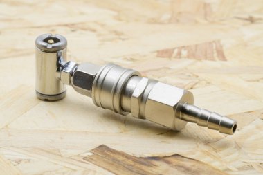 Baðlantý birimi. Hava bağlantı konektörü.