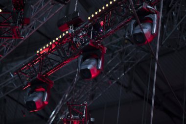 Işık cihazı. Performans veya konserler için ekipman kurulumu