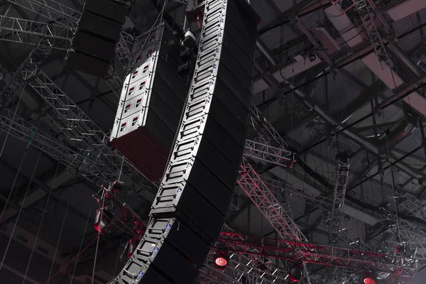 Professional sound speakers. Installation of equipment for performances or concerts