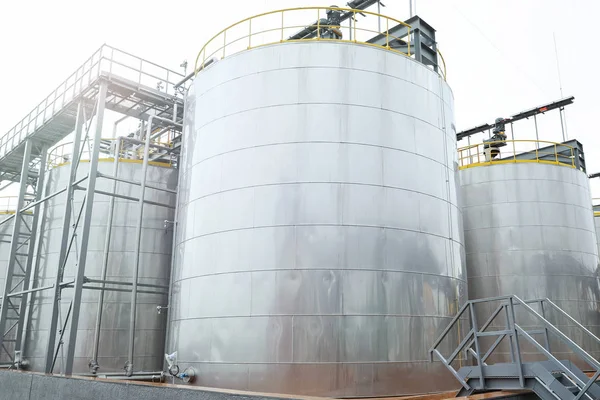 Large Metal Storage Tanks Petroleum Products — Stock Photo, Image