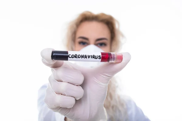 Doctora Con Tubo Análisis Sangre Nuevo Coronavirus Epidemia Enfermedad — Foto de Stock