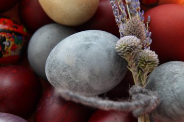 Paskalya yumurtalarını yakından çek. Ortodoks bayramı kavramı