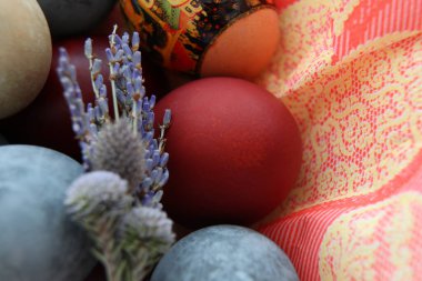 Paskalya yumurtalarını yakından çek. Ortodoks bayramı kavramı