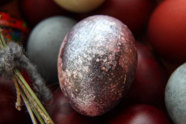 Paskalya yumurtalarını yakından çek. Ortodoks bayramı kavramı