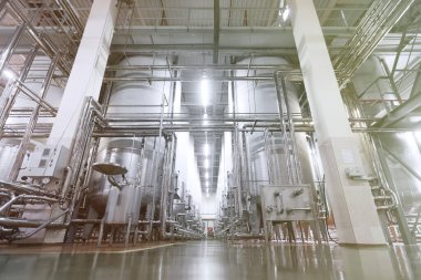 Şampanya için metal tanklar.