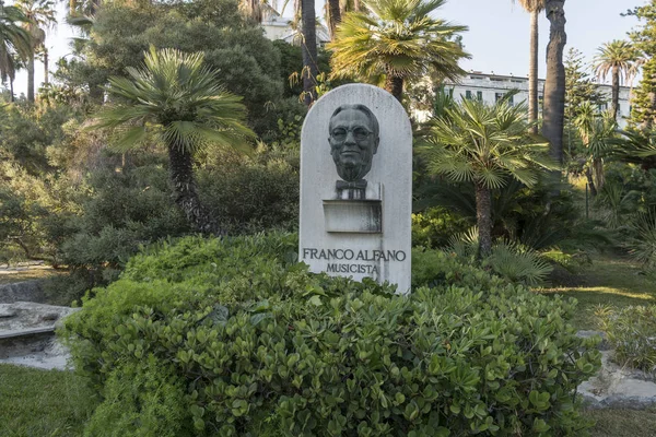 Pomník Franco Alfano v San Remo, Itálie Stock Fotografie