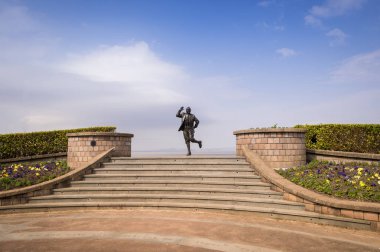 Anıt, Eric Morecambe, İngiliz komedyen.