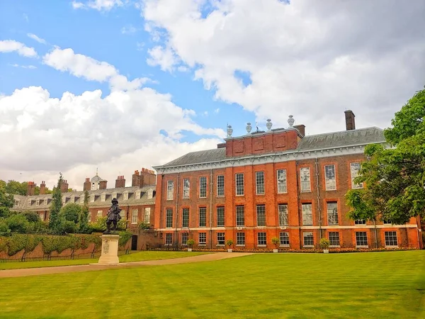 Kensington Sarayı Londra