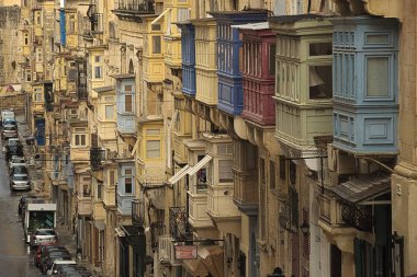 Valletta, Malta, mimari eski şehirde sokakta
