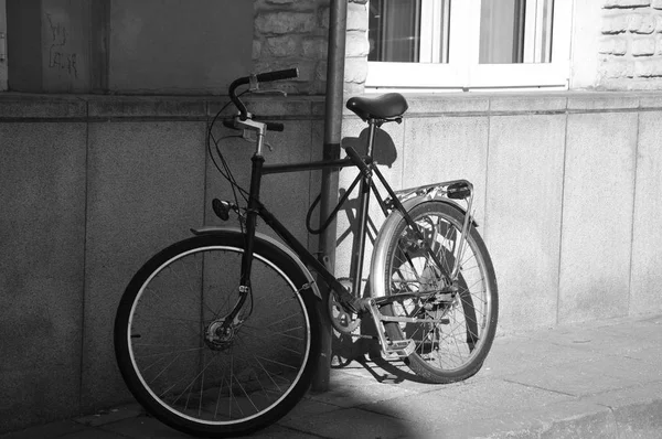 Ciudad Bicicleta Blanco Negro —  Fotos de Stock