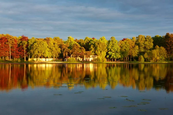 Otterstedter See, Haus am See. Abendsersemletici