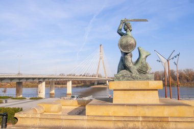 Varşova Denizkızı Varşova, Polonya 'daki Vistula Nehri kıyısında Syrenka' yı aradı.