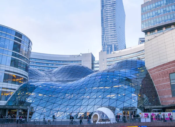 Varšava Polsko Listopad2019 Zlaté Terasy Zlote Tarasy Nákupní Centrum Varšavě — Stock fotografie